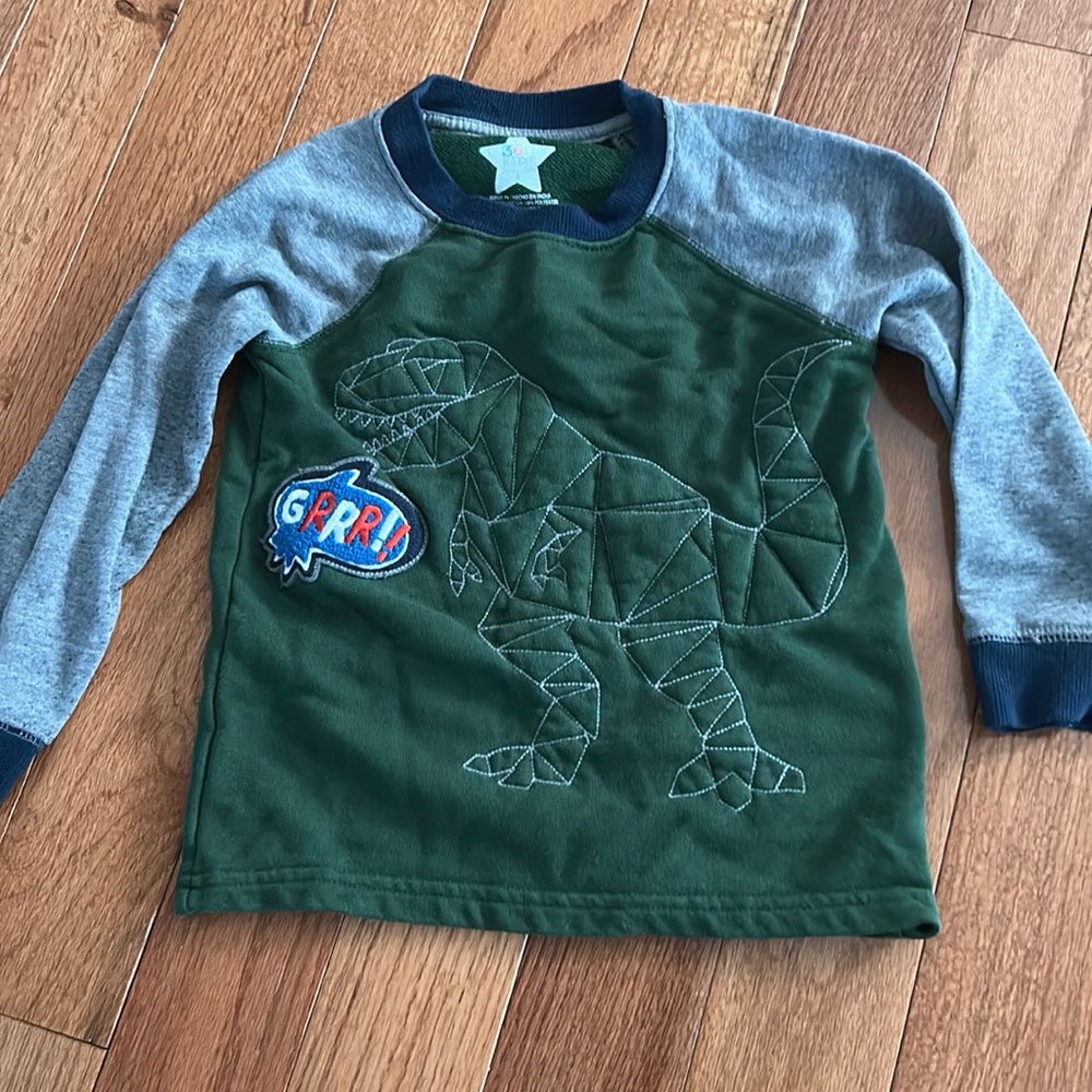 Size 4 boys dinosaur sweatshirt